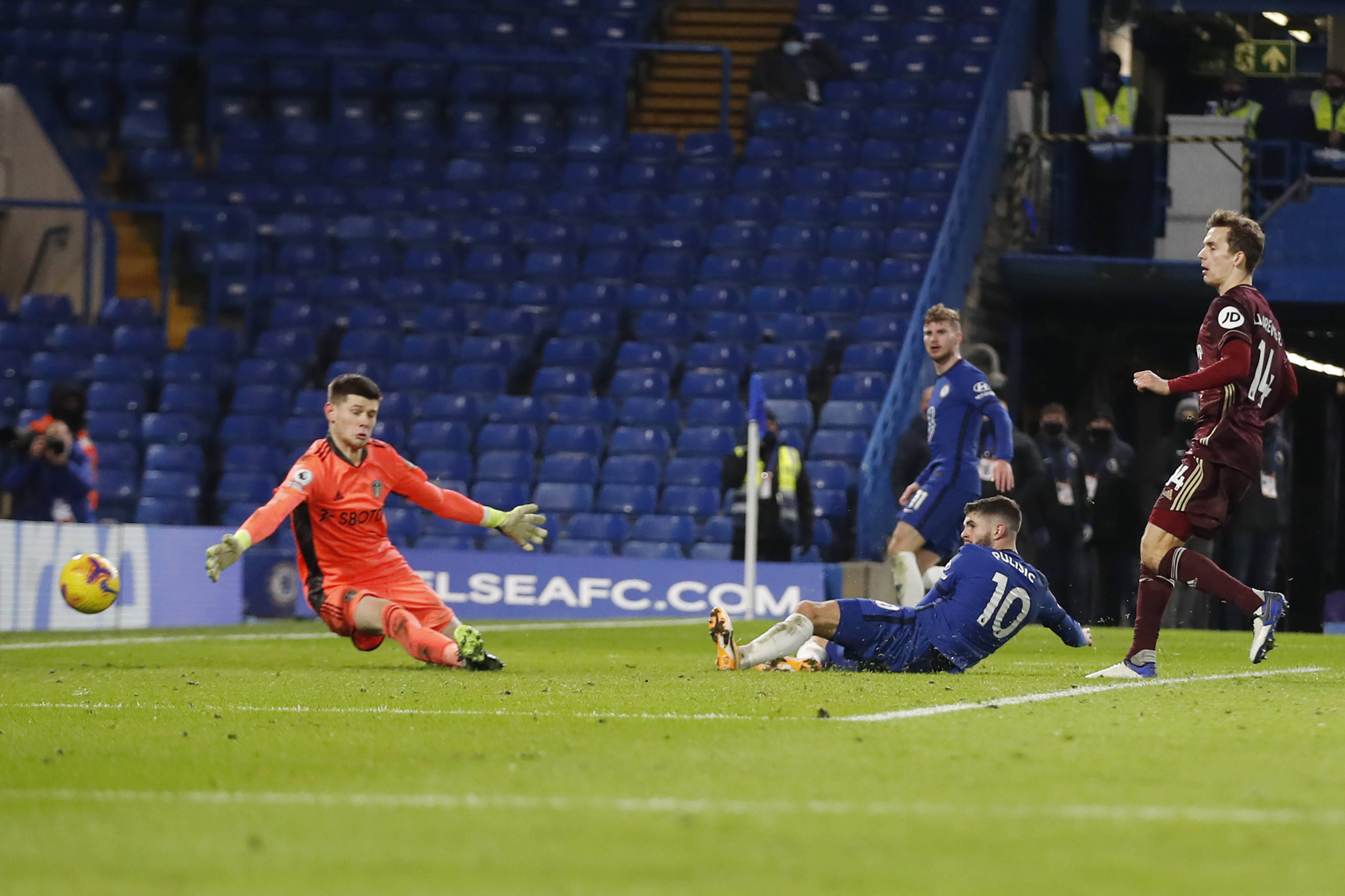 为他设计了 为他设计了